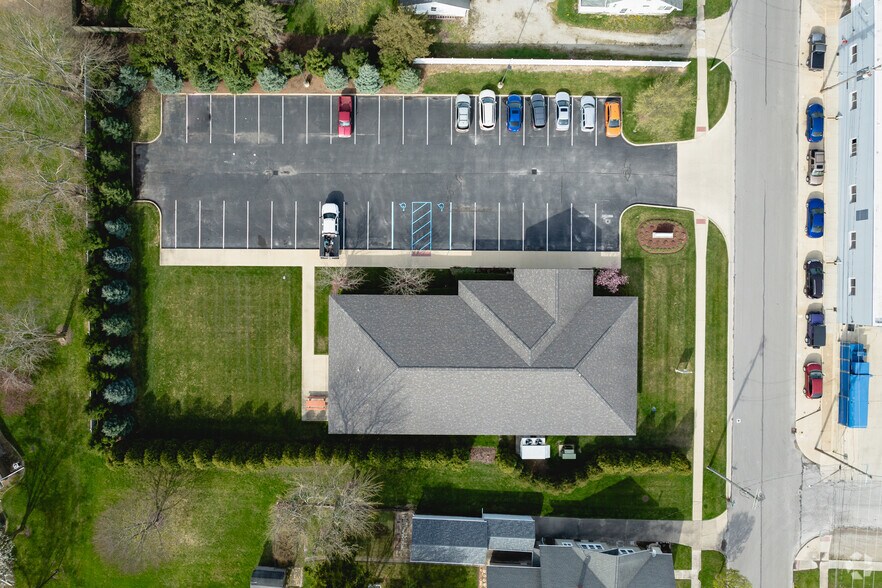 More Photos Of 117 E Yeasting St, Gibsonburg Office For Sale