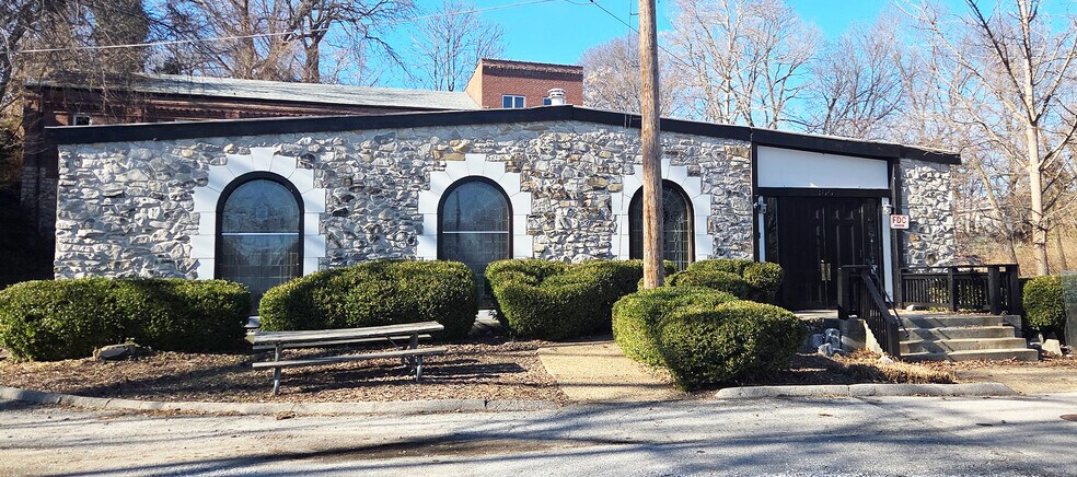 Primary Photo Of 300 Water St, Saint Charles Loft Creative Space For Lease