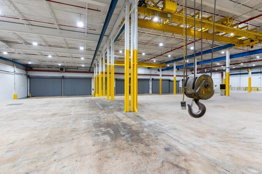 More Photos Of 9000 River Rd, Pennsauken Unknown For Lease