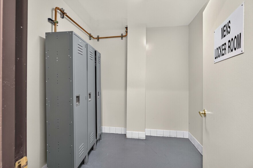 More Photos Of 12220 Rivera Rd, Whittier Warehouse For Lease