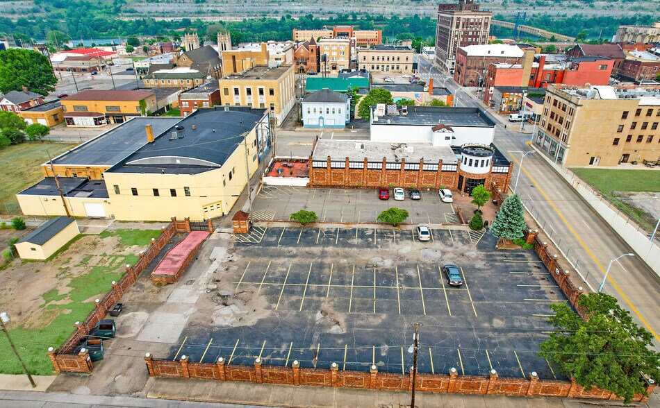 More Photos Of 501 Washington St, Steubenville Restaurant For Sale