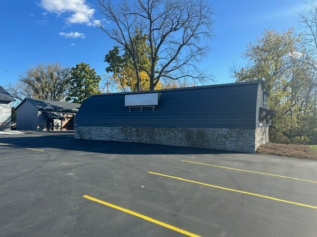 More Photos Of 717-723 W Main St, Watertown Industrial For Sale