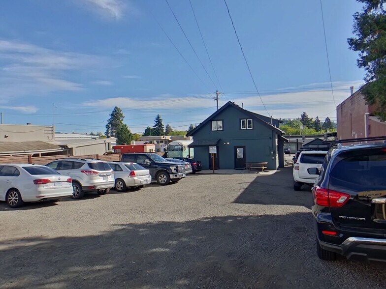 More Photos Of 2650 Willamette St, Eugene Loft Creative Space For Lease