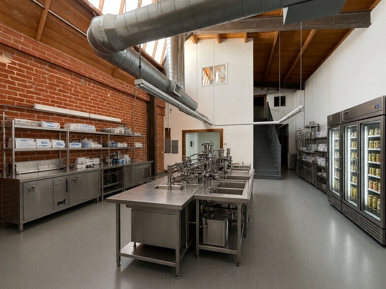 Primary Photo Of 5221 Pacific Blvd, Huntington Park Warehouse For Lease