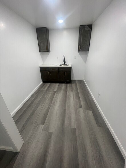 More Photos Of 21320 Box Springs Rd, Moreno Valley Auto Dealership For Lease