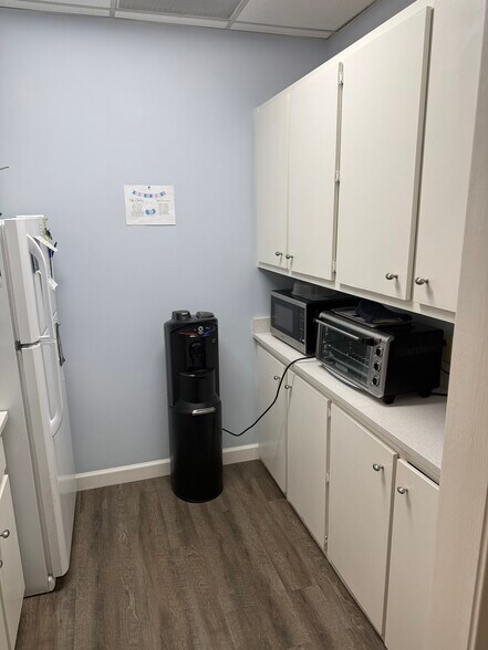 More Photos Of 1934 N Druid Hills Rd NE, Atlanta Office For Sale