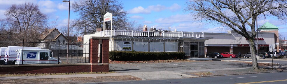 Primary Photo Of 175 Washington St, Hartford General Retail For Sale