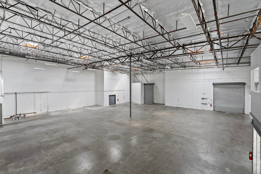 More Photos Of 6749 Top Gun St, San Diego Warehouse For Lease