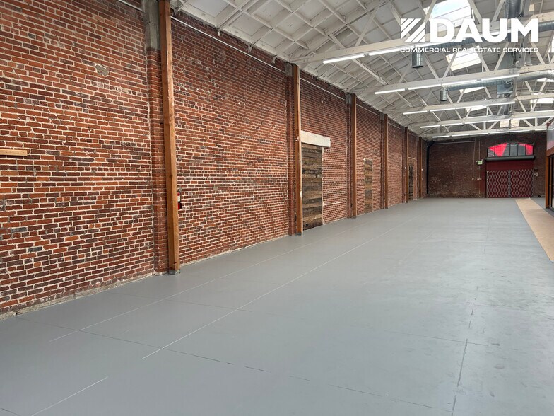More Photos Of 800-810 S Santa Fe Ave, Los Angeles Warehouse For Lease