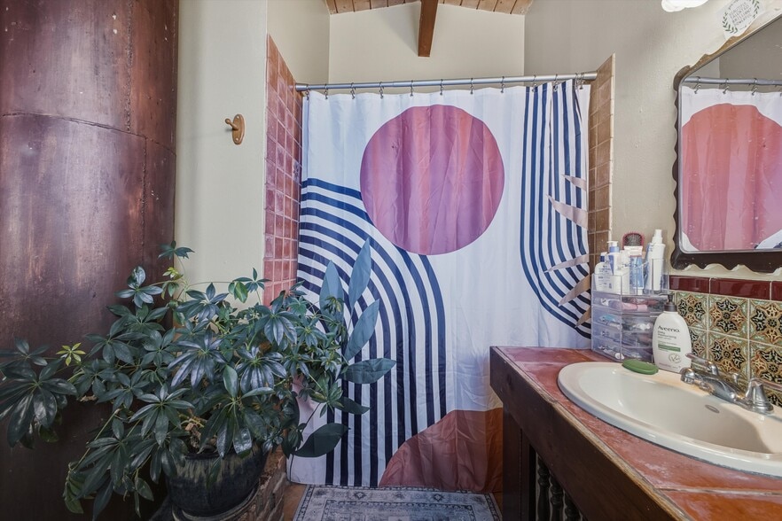 More Photos Of 24 Matisse Rd NE, Albuquerque Apartments For Sale