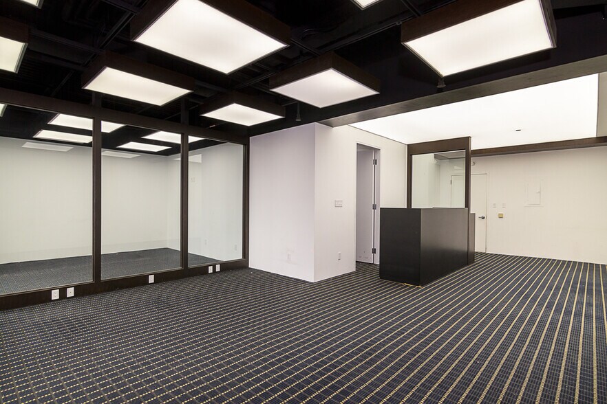 More Photos Of 136-33 37th Ave, Flushing Medical For Sale