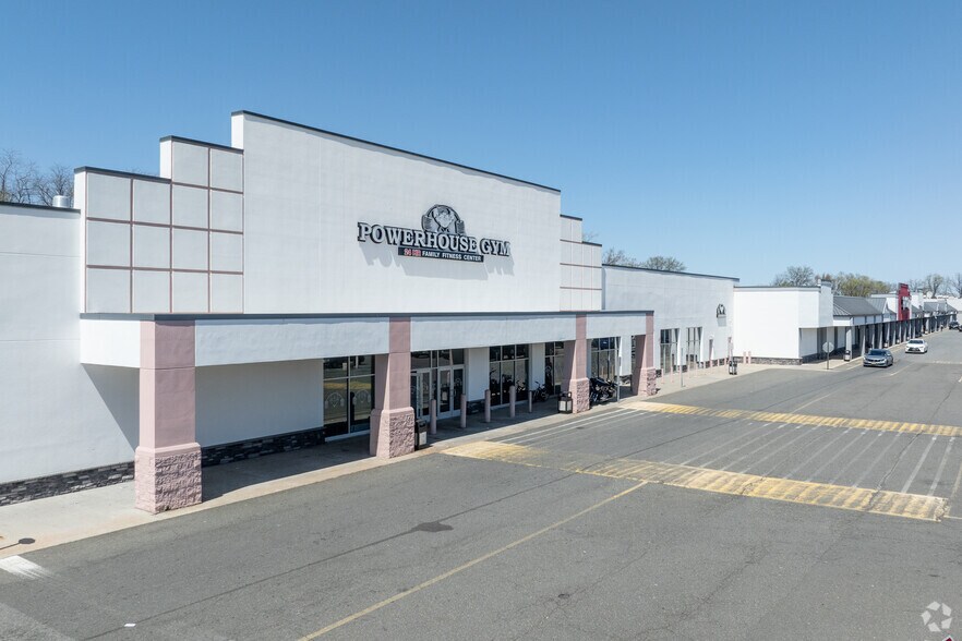 More Photos Of 191 Route 46, Saddle Brook General Retail For Lease