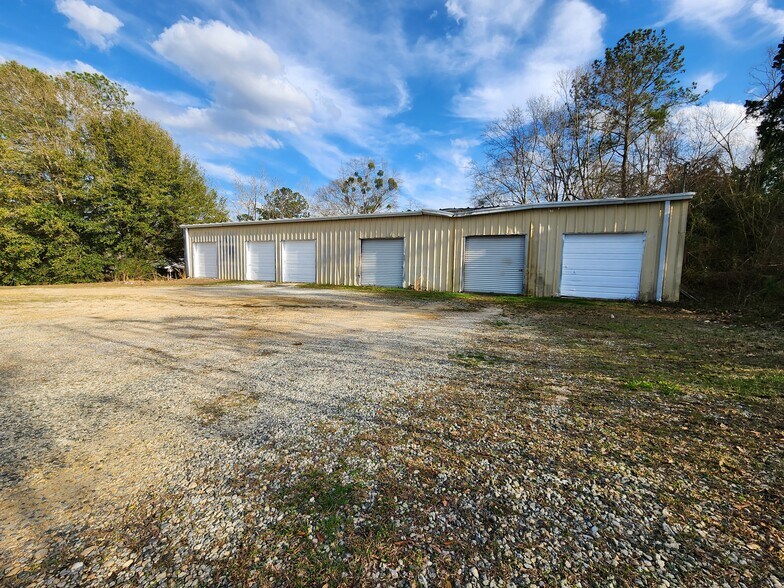 More Photos Of 35 Meadowbrook Trailer Park, Clayton Trailer Camper Park For Sale