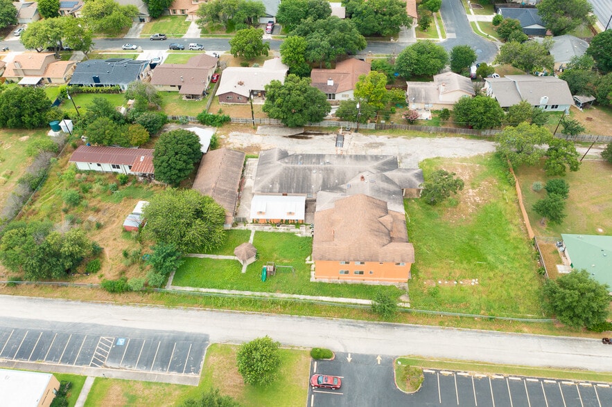 More Photos Of 6628 Crestway Dr, San Antonio Flex For Sale