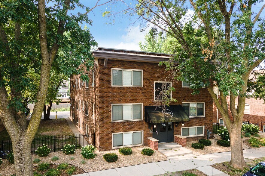More Photos Of 1598 Charles Ave, Saint Paul Apartments For Sale
