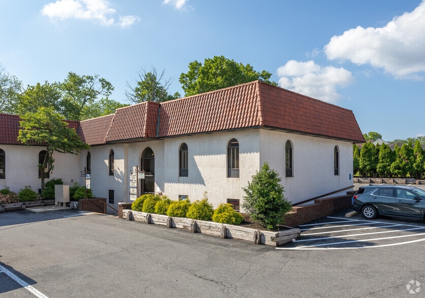 More Photos Of 617 Stemmers Run Rd, Essex Medical For Lease
