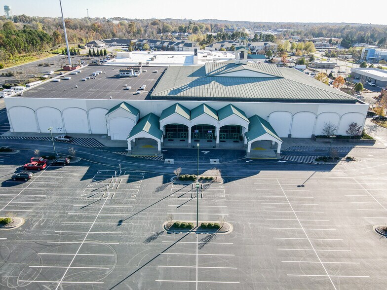 More Photos Of 1701 Westchester Dr, High Point Religious Facility For Sale