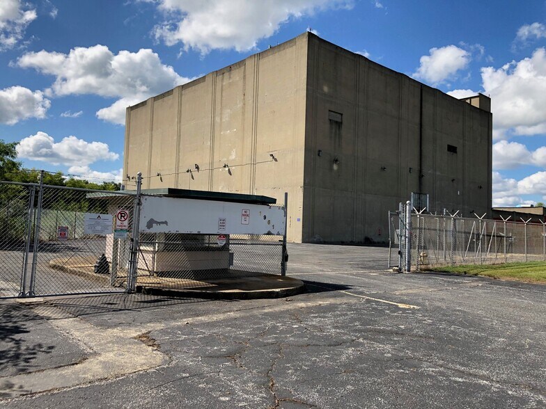 More Photos Of 1961 Base Ave, Springfield Industrial For Sale