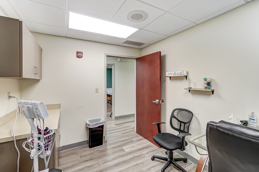 More Photos Of 825 W Market St, Lima Medical For Sale
