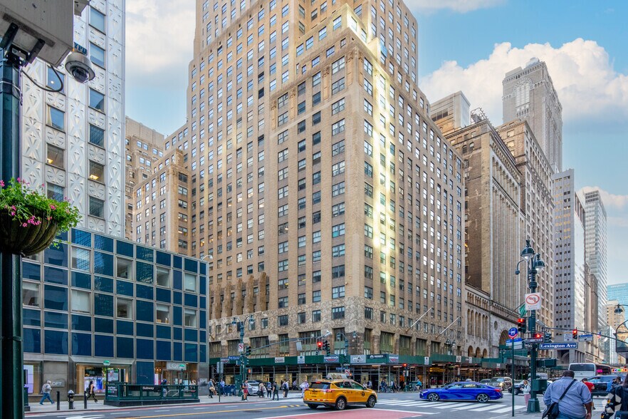 More Photos Of 122 E 42nd St, New York Office For Lease
