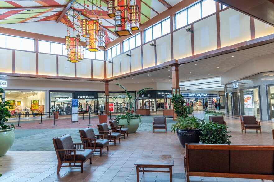 More Photos Of 3701 McKinley Pky, Buffalo General Retail For Sale