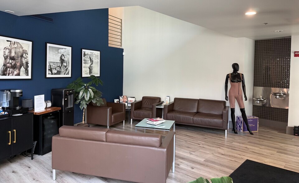 More Photos Of 467-471 W Erie St, Chicago Apartments For Sale