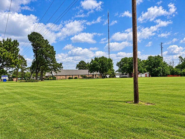 More Photos Of 21177 US Highway 80, Wills Point Religious Facility For Sale