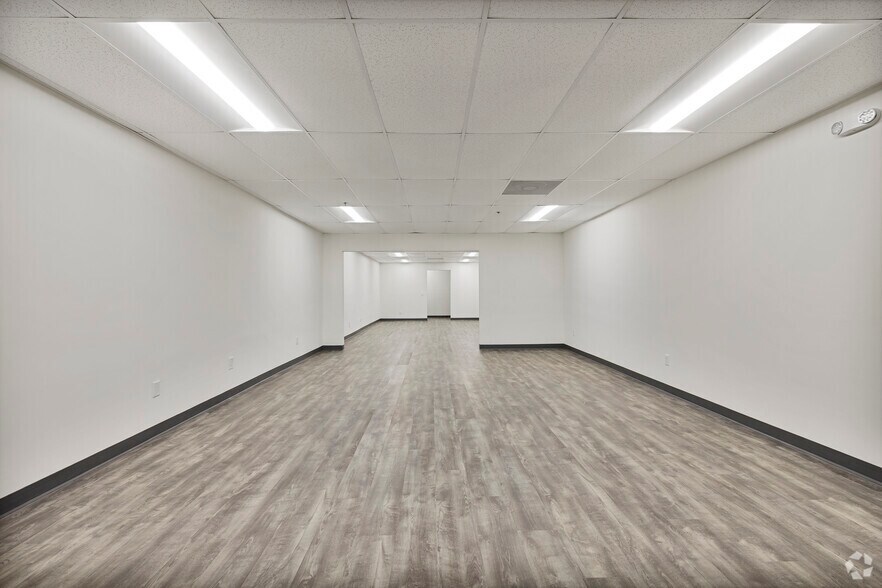 More Photos Of 7212-7282 NW 33rd St, Miami Unknown For Lease