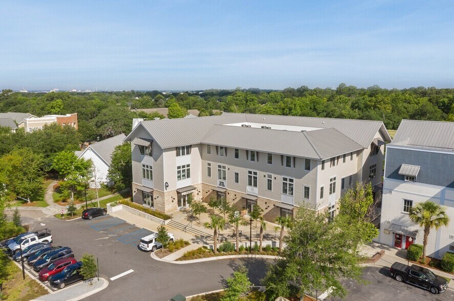 More Photos Of 297 Seven Farms Dr, Charleston Medical For Sale