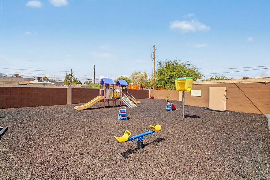 More Photos Of 3700 Vegas Dr, Las Vegas Daycare Center For Sale