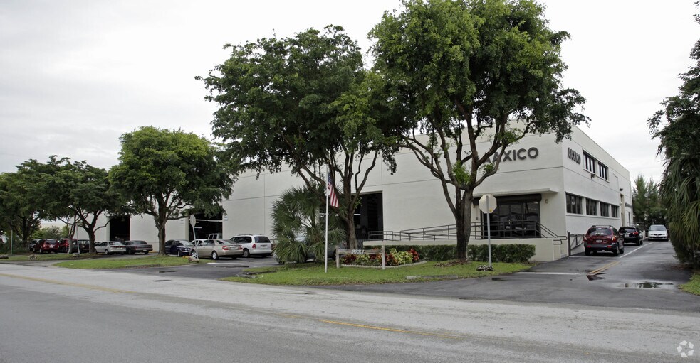More Photos Of 1301 NW 89th Ct, Miami Warehouse For Lease