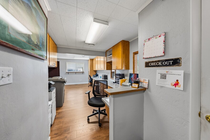 More Photos Of 21990 Highway 62, Shady Cove Healthcare For Sale