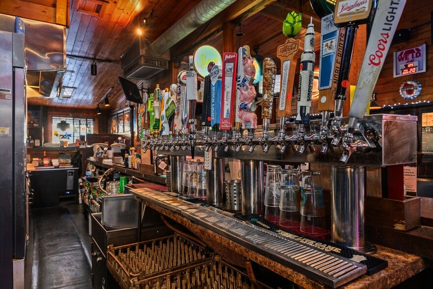 More Photos Of 217 E College Ave, Appleton Restaurant For Sale