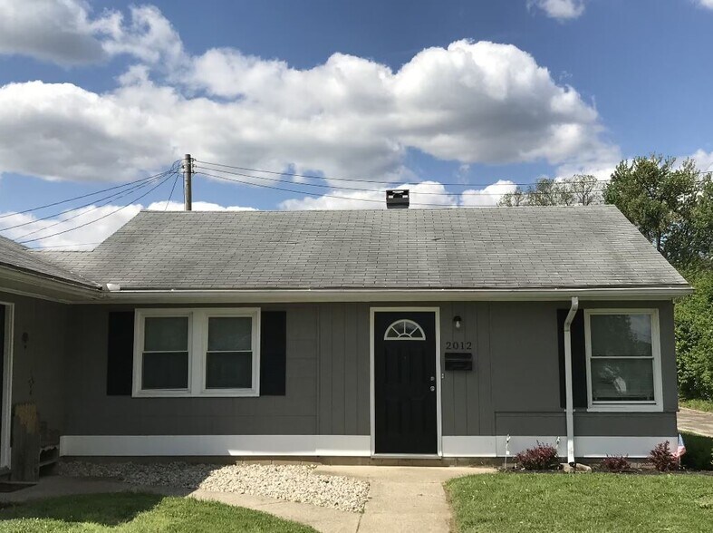 More Photos Of 1917-2011 Sweetbriar Ln, Springfield Apartments For Sale