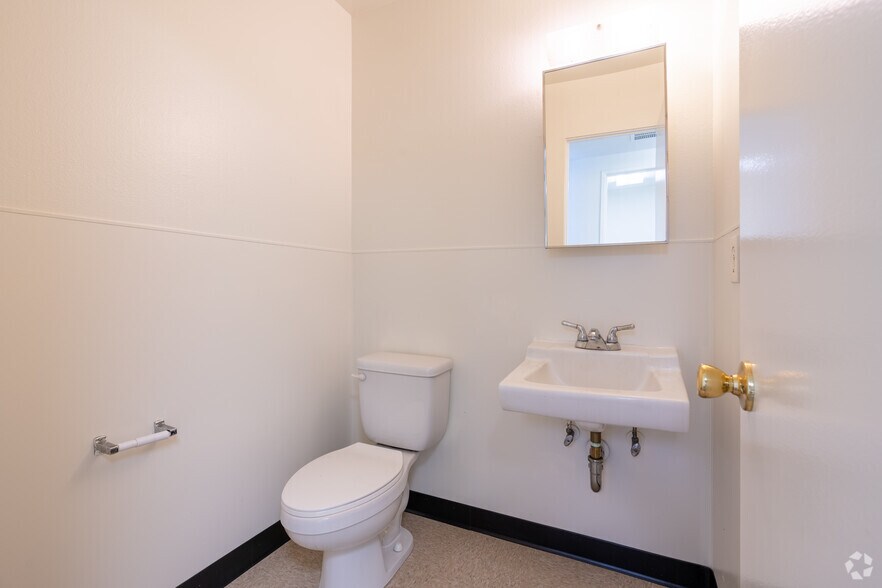 Photo of 1st Floor Ste C