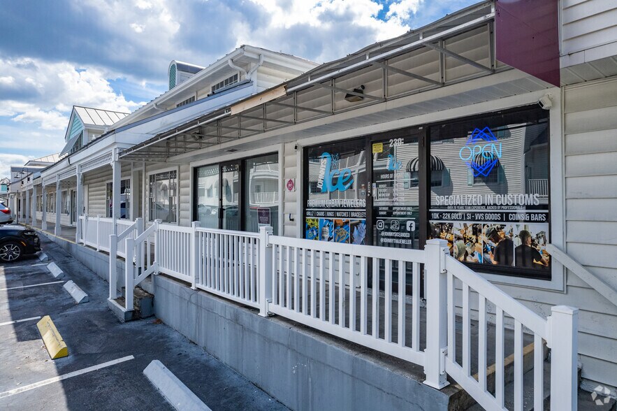 More Photos Of , Palm Harbor General Retail For Lease
