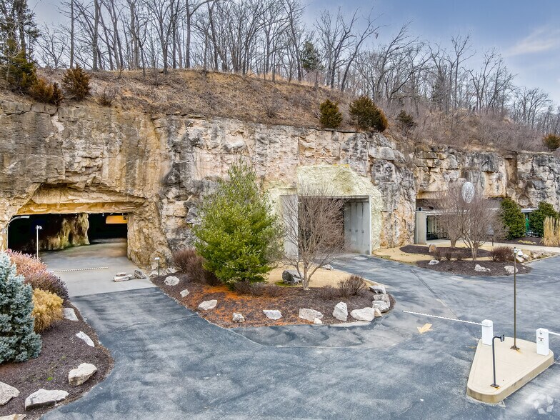 More Photos Of 1429 Boulder Blvd, Valmeyer Refrigeration Cold Storage For Lease