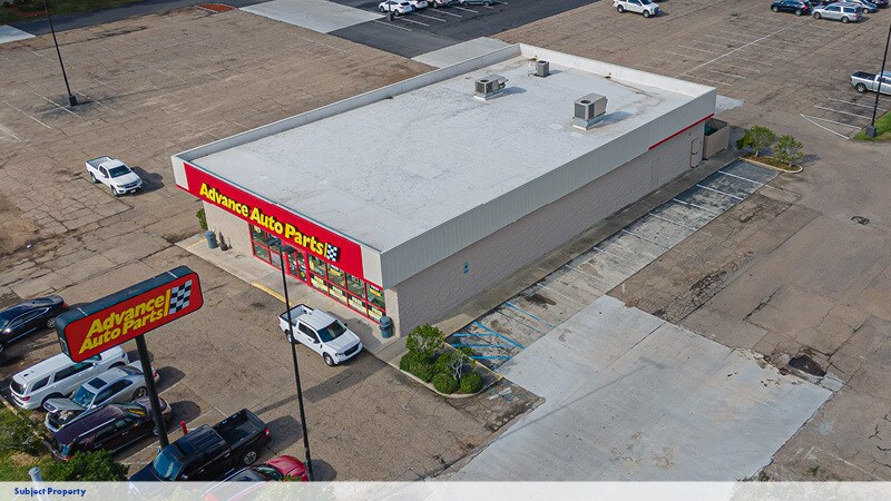 More Photos Of 2262 W Thomas St, Hammond Freestanding For Lease