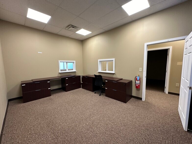 More Photos Of 17 McKean Ave, Charleroi Medical For Lease