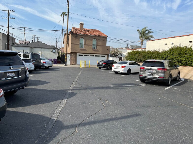 More Photos Of 5241 E 2nd St, Long Beach Medical For Lease