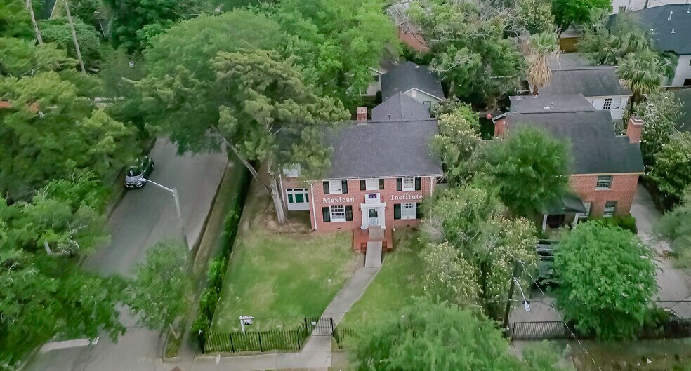 More Photos Of 4601 Caroline St, Houston Office For Lease