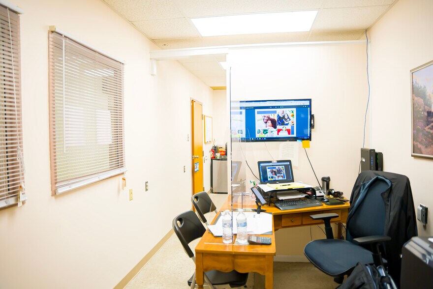 More Photos Of 1301 W Forest Grove Rd, Vineland Flex For Lease