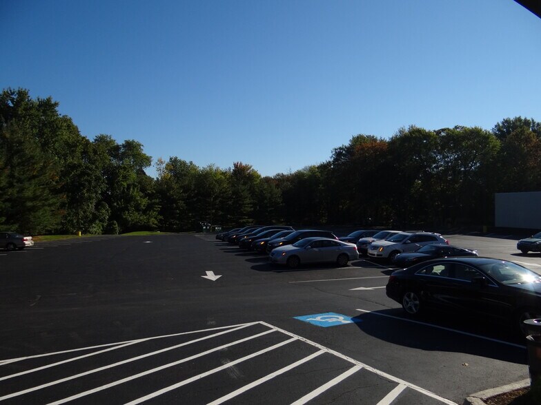 More Photos Of 1111 Street Rd, Southampton Office For Lease