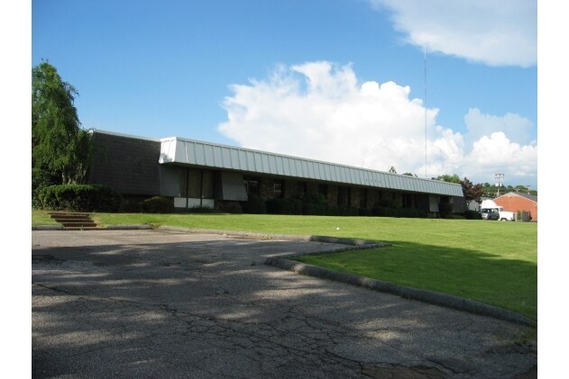 More Photos Of 4770 Cromwell Ave, Memphis Medical For Lease