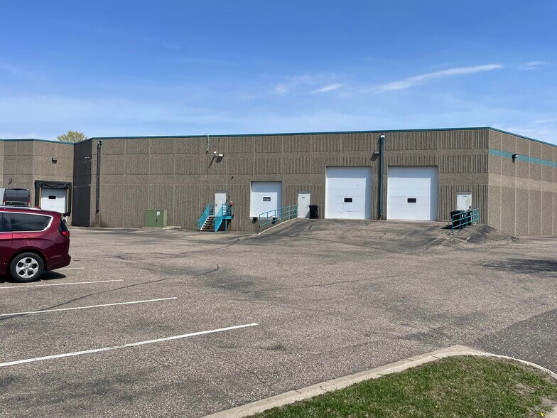 More Photos Of 2214-2222 Highway 10, Mounds View Storefront Retail Office For Lease