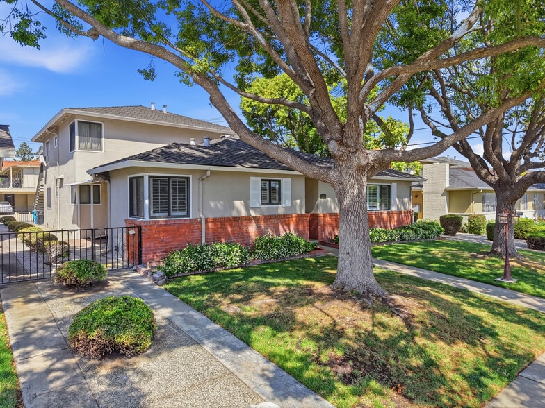 More Photos Of 94 Roxbury St, Santa Clara Apartments For Sale
