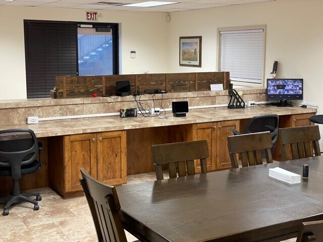 More Photos Of 737 Marshall Way, Layton Warehouse For Lease