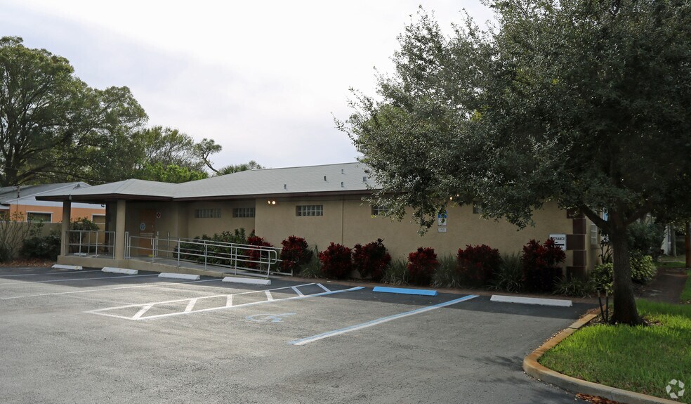 More Photos Of 3520 38th Ave N, Saint Petersburg Medical For Sale