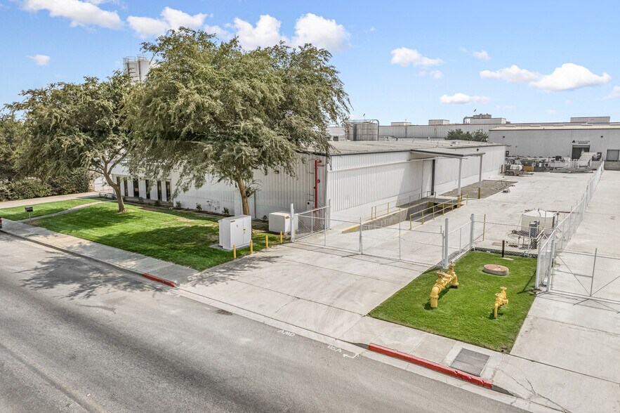 Primary Photo Of 861 E Levin Ave, Tulare Warehouse For Lease