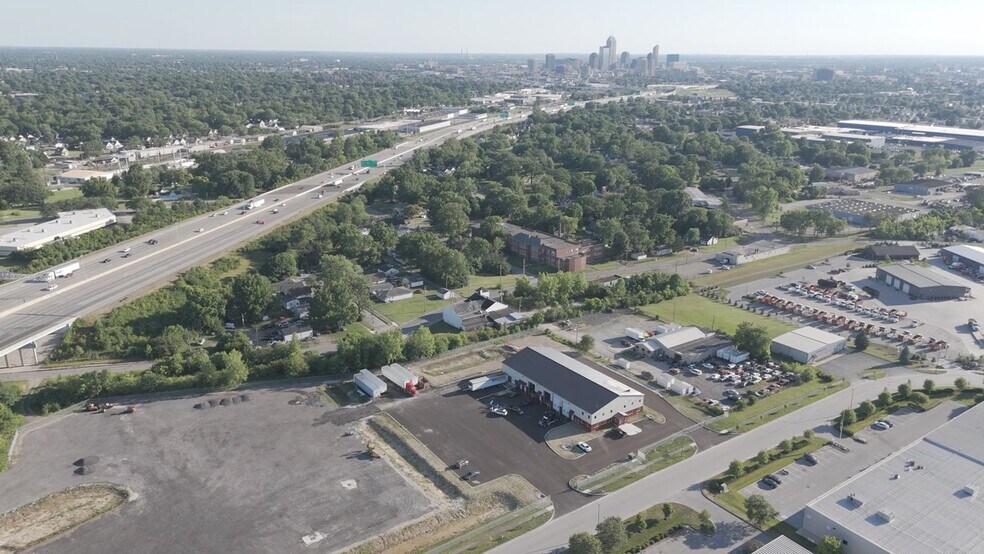 More Photos Of 2345 Enterprise Place park, Indianapolis Flex For Sale